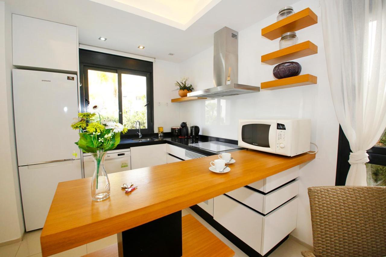 Fantastic Home With Ac, Pool And Bbq Rojales Esterno foto