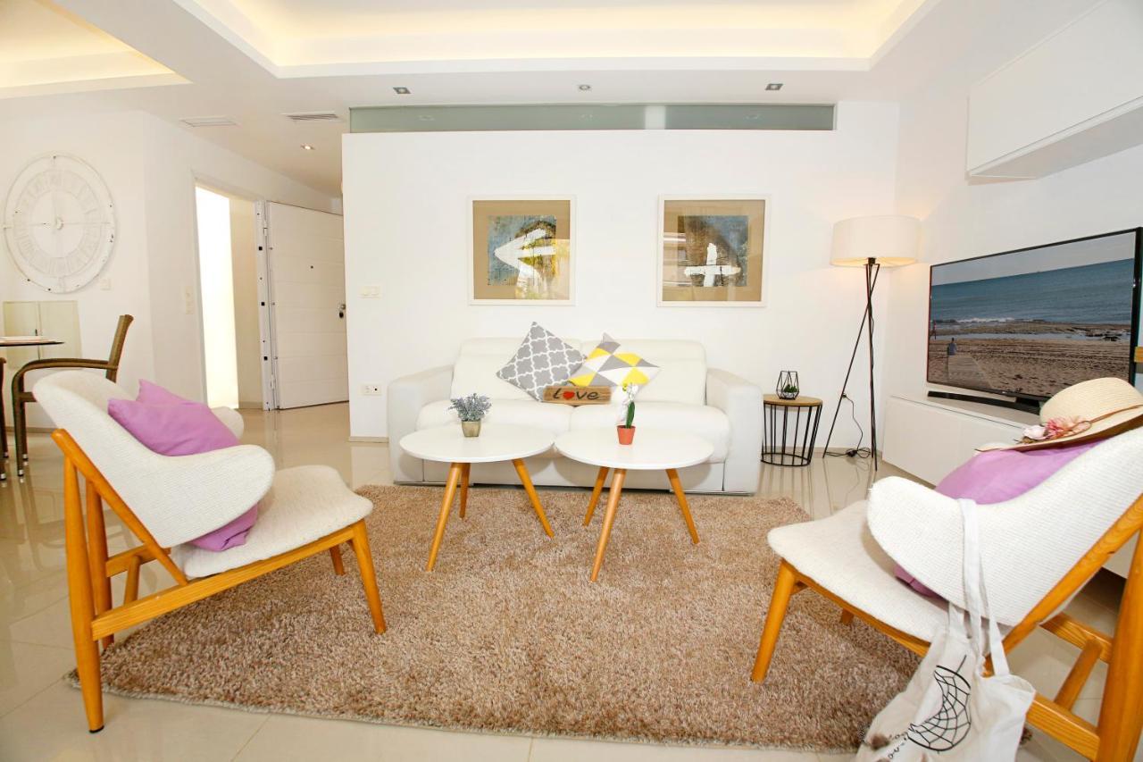Fantastic Home With Ac, Pool And Bbq Rojales Esterno foto