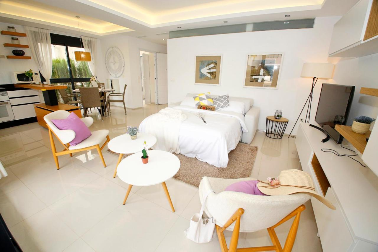 Fantastic Home With Ac, Pool And Bbq Rojales Esterno foto